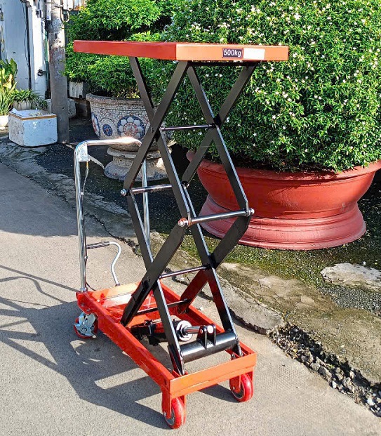 xe-mat-ban-500kg-nang-1.5m