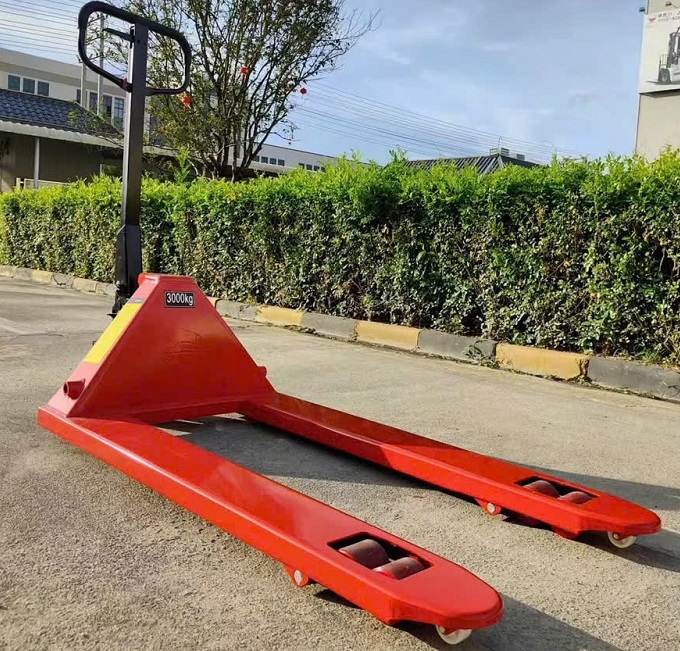 Xe-nang--tay-3-tan-3